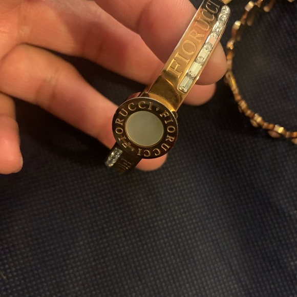 Bangle bracelets - Picture 7 of 16